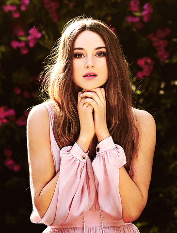 File:Shailenewoodley.png