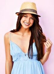MelissaBenoist