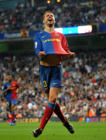 Archivo:Gerardpiquebernabeu.jpg