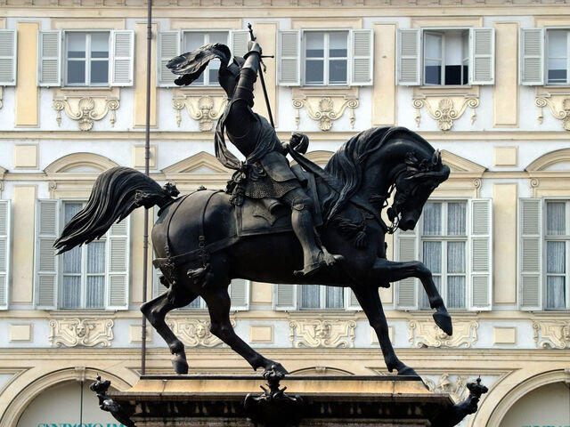 File:Statue of Peter Premis.jpg
