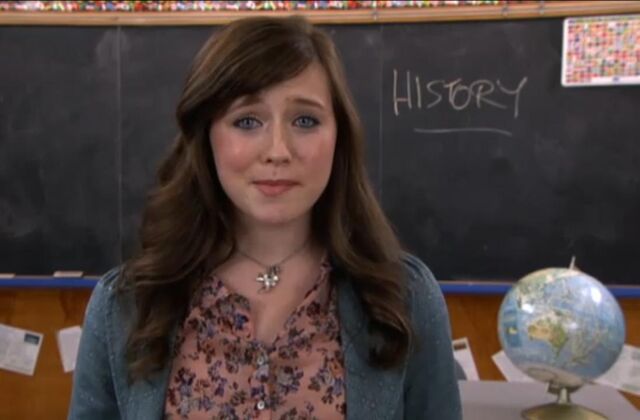 File:Denise, Wingin' It Wiki.jpg