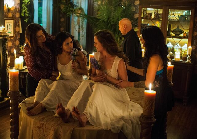 File:WOEE2X09PREVIEW2.jpg