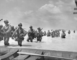 Marines-wade-ashore-at-tarawa