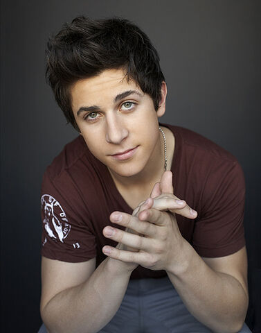File:Disney-celebrity-david-henrie-1-.jpg