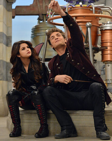 File:Ok 031313 wizards-waverly-place-beau-mirchoff.jpg