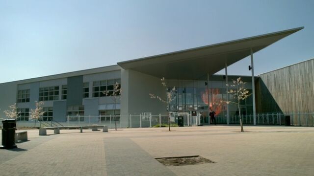 File:Kings Park High.jpg