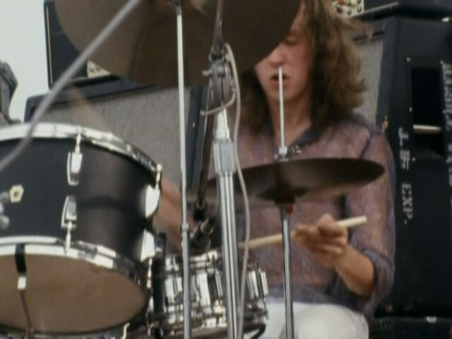 File:Jimi Hendrix14.jpg