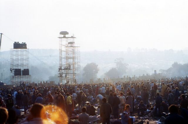 File:1969-08-17 01 Sunday sunrise.jpg