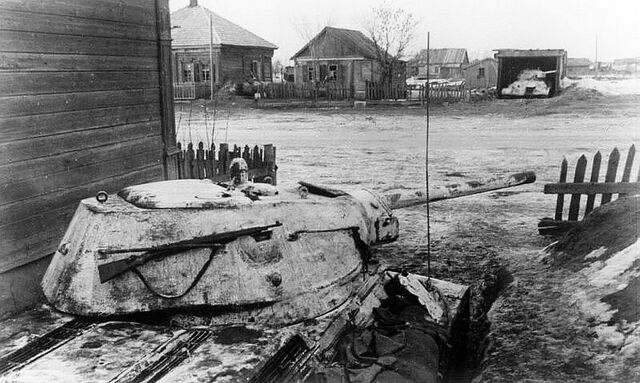 File:T-34 Combat, 1942.jpg