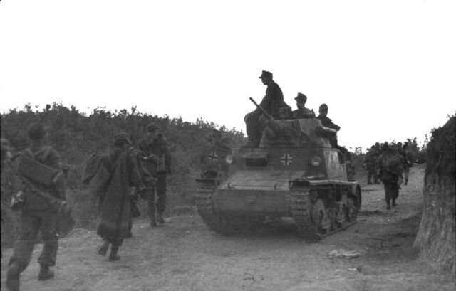 File:Carro Armato L6-40.jpg