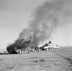 300px-Crusadertankandgermantank