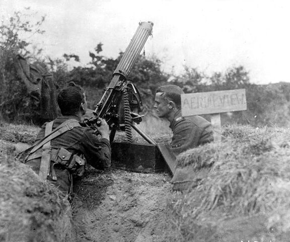File:640px-British Machine Gun LOC ggbain 24930.jpg