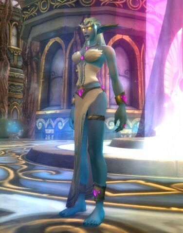 Datei:470px-WoE Azshara.jpg