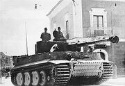 300px-Bundesarchiv Bild 183-J14953, Sizilien, Panzer VI (Tiger I)-1-