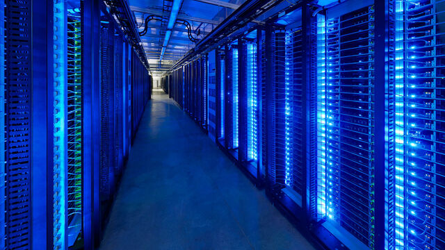 File:Server-b.jpg