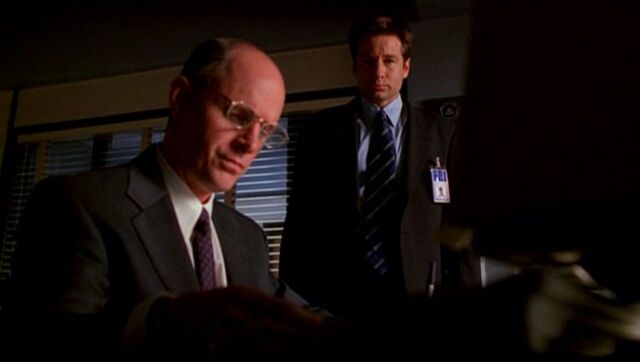 File:Chesty Short and Fox Mulder.jpg