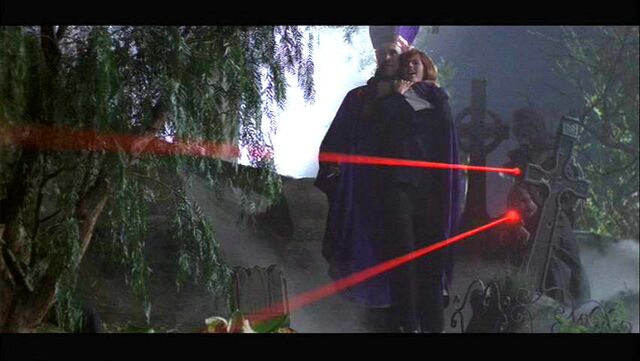 File:Smokingpontiff.jpg