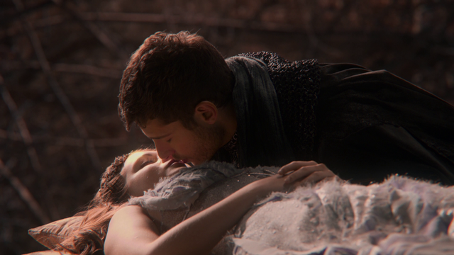 Plik:2x01 Kiss.png