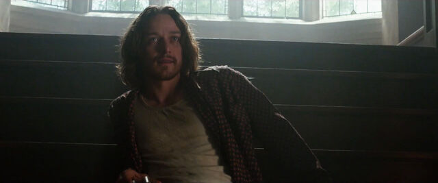 File:X-Men-Days-of-Future-Past-Trailer-Drugged-Xavier.jpg