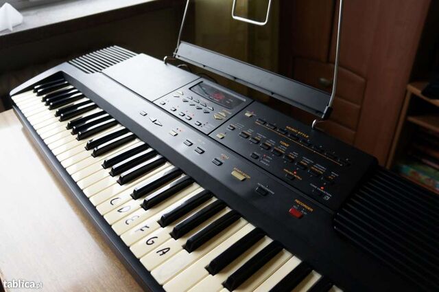File:128624701 2 1000x700 roland-e-14-intelligent-keyboard-dodaj-zdjecia.jpg