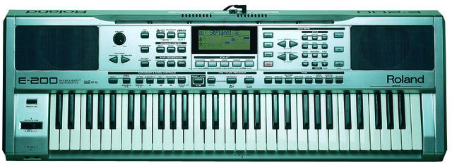 File:E-200 F.jpg