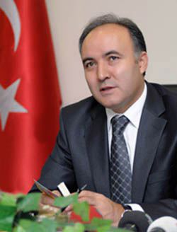 Antalya Valisi Dr.Ahmet Altıparmak.jpg