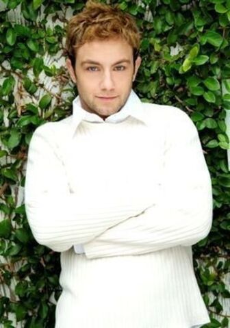 File:Jonathan-sadowski.jpg