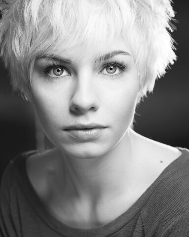 File:Sydney Rae White.jpg