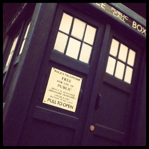 File:T.A.R.D.I.S..jpg