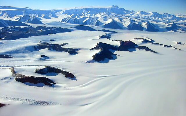 File:Robb and Lowery-Glacier.jpg