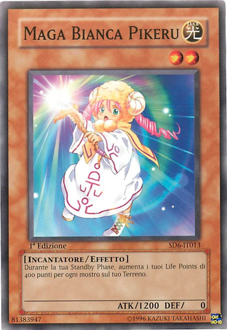 File:WhiteMagicianPikeru-SD6-IT-C-1E.png