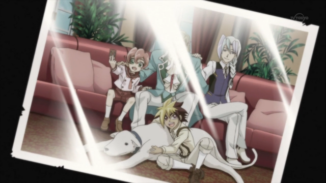 File:TronFamilyBlurred.png