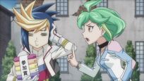 Rin reprendiendo a Yugo.jpg