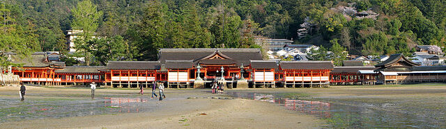File:Itsukushima Shinto Shrine.jpg