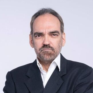 Julio iglesias.jpg