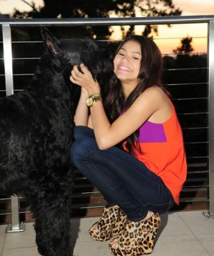 Image - Zendaya-and-midnight-zendayas-dog-gallery.png | Zendaya Wiki