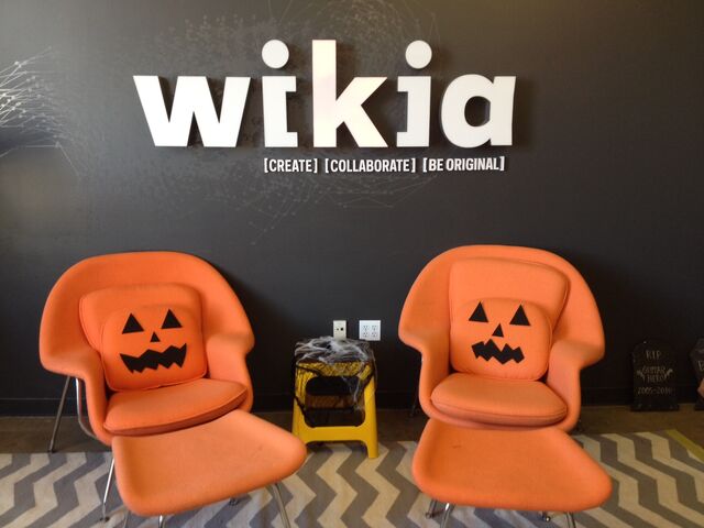 File:Wikia halloween20131.jpg