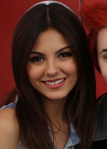 File:Victoria Justice-37.jpg